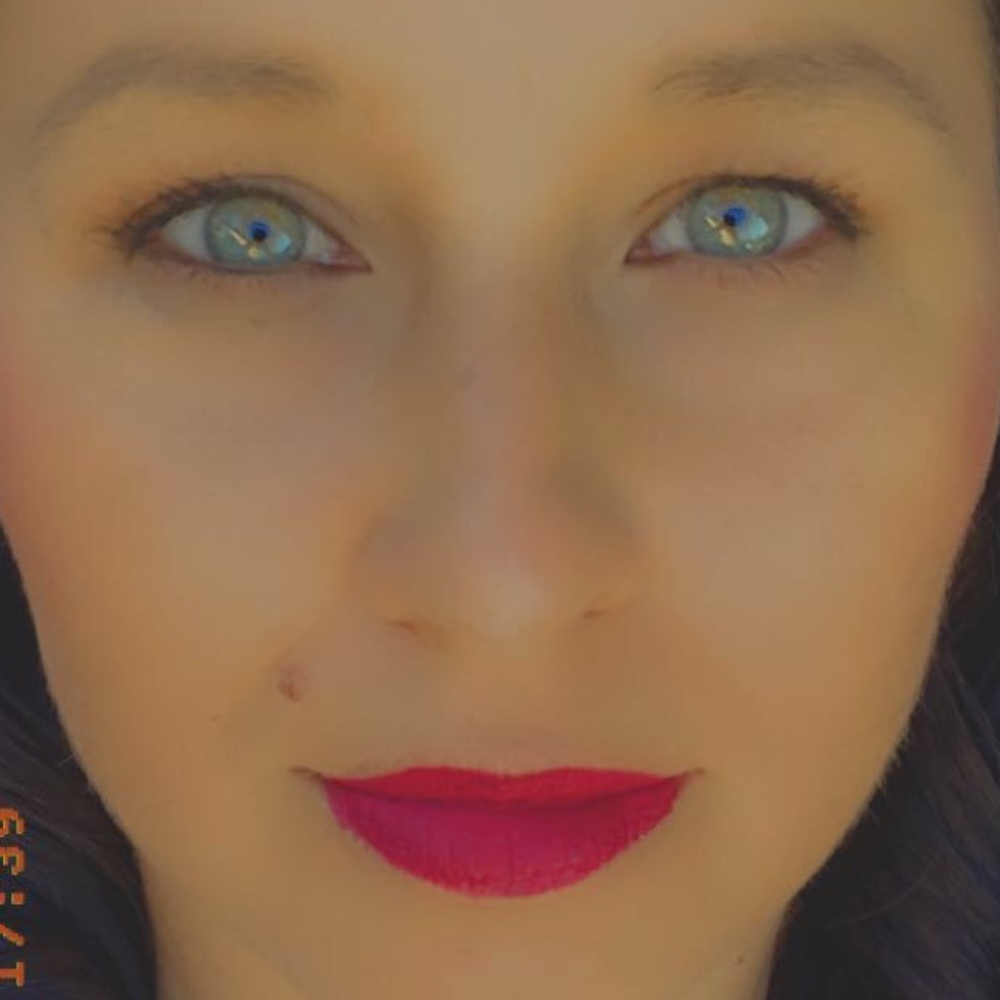 Meet your Posher, Allison